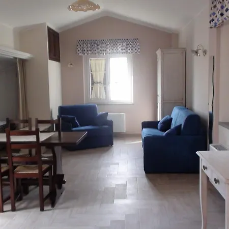 Bed & Breakfast Lo Scoiattolo Del Pollino