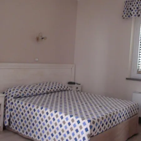 Bed & Breakfast Lo Scoiattolo Del Pollino Rotonda