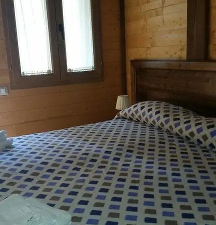Lo Scoiattolo Del Pollino Bed & Breakfast 4*