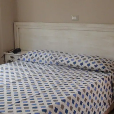 Bed & Breakfast Lo Scoiattolo Del Pollino Rotonda