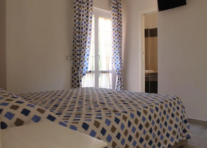 Lo Scoiattolo Del Pollino Bed & Breakfast